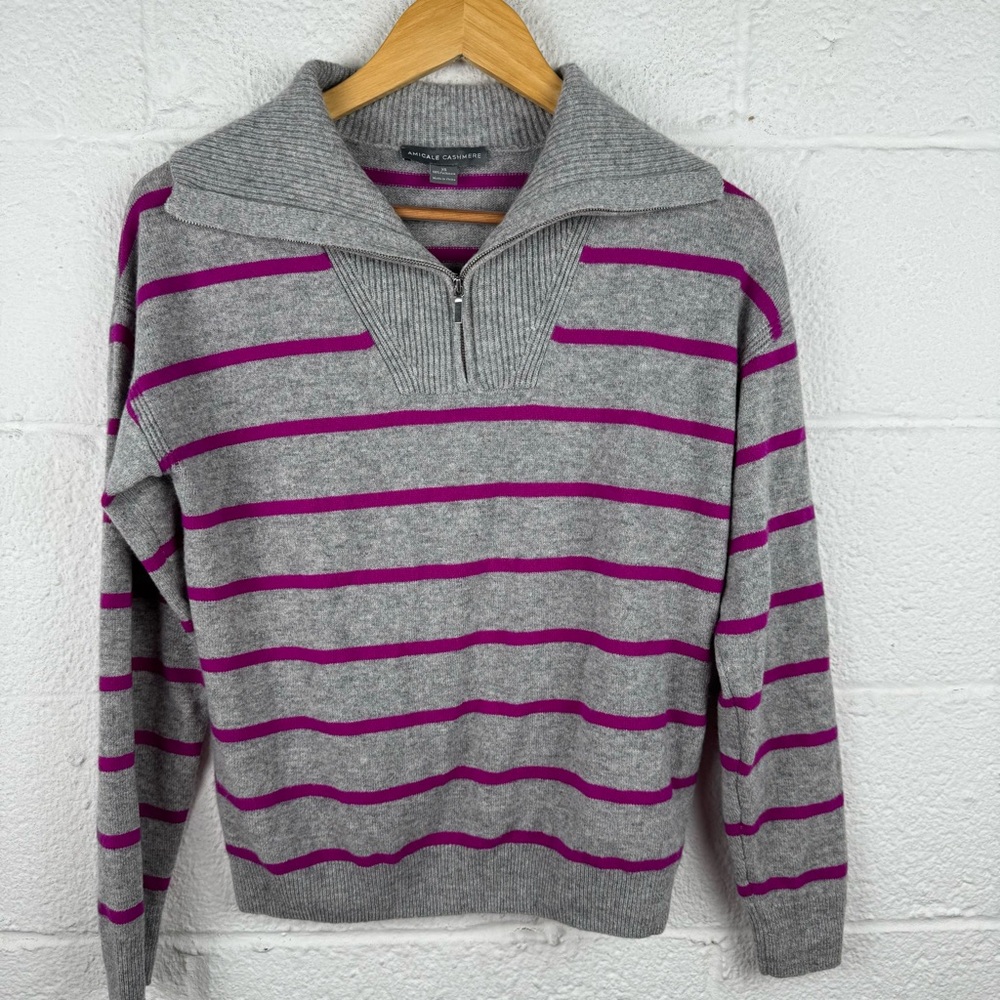Amicale Cashmere Gray & Magenta Stripe Half-Zip Sweater (XS)